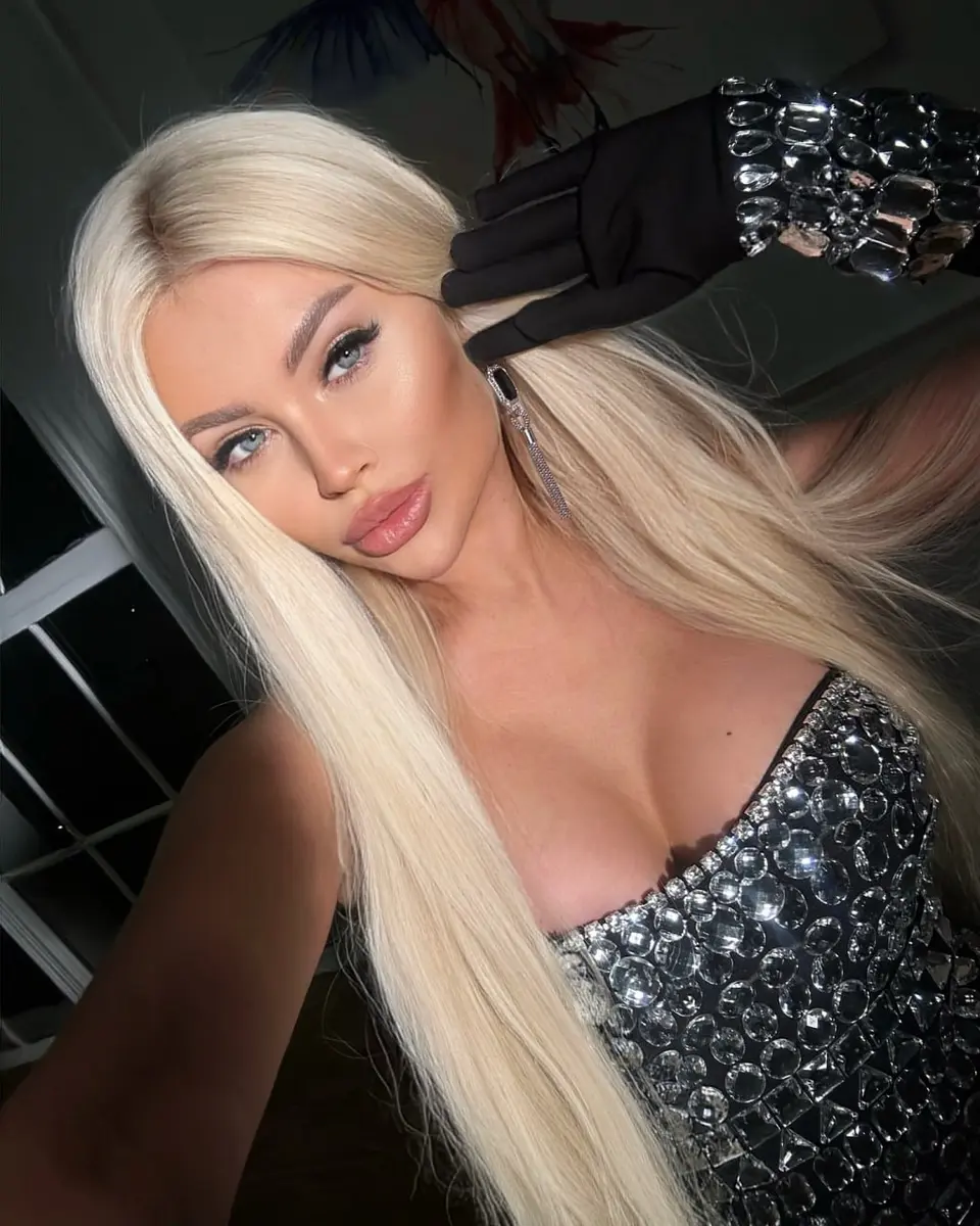 Alya escort in Moscow