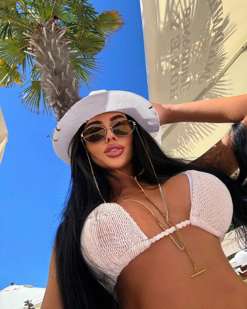 Amanda escort in Moscow