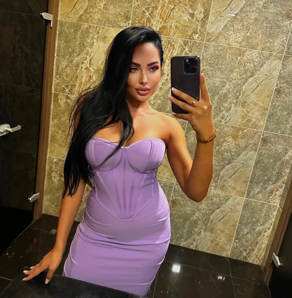Amanda escort in Moscow