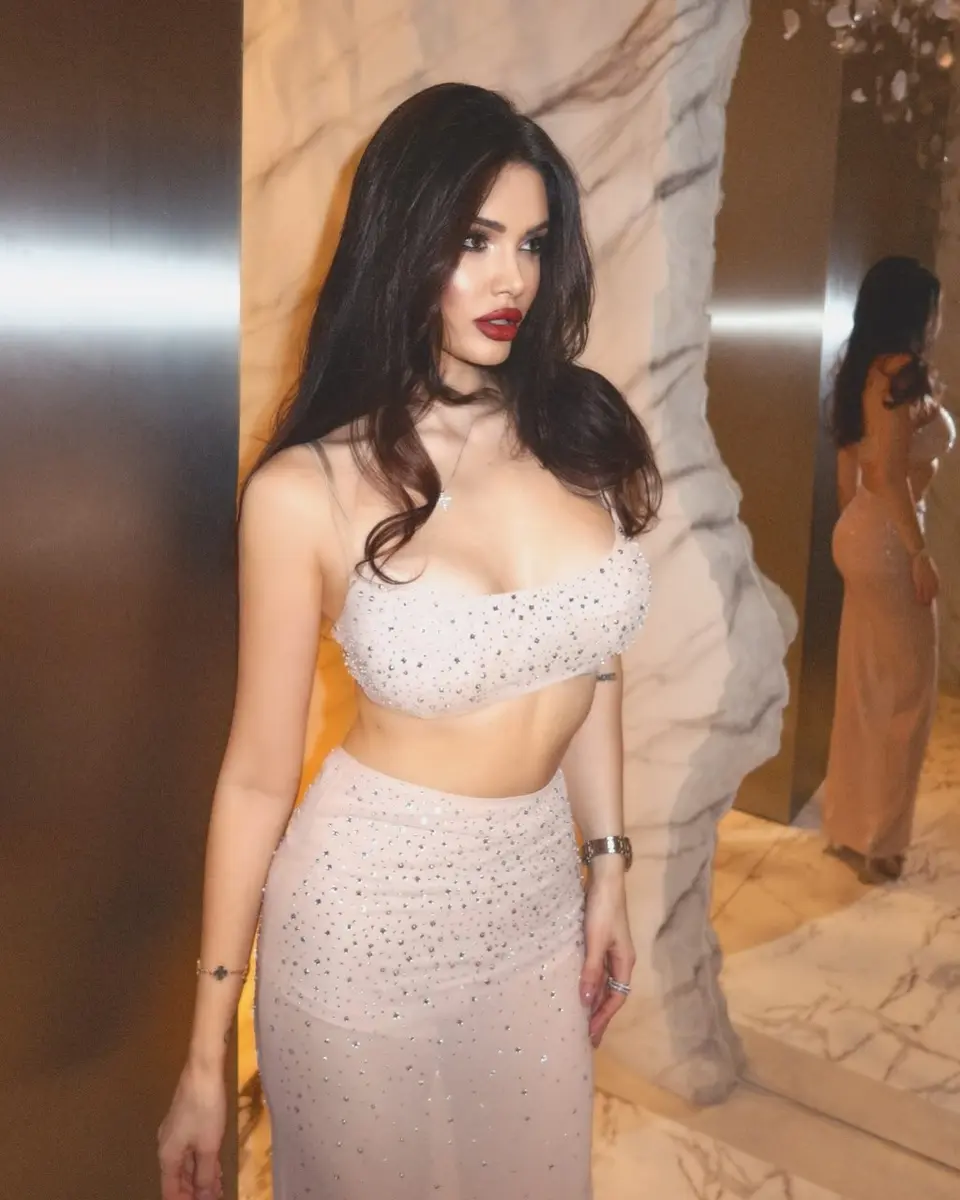 Elian escort in Moscow