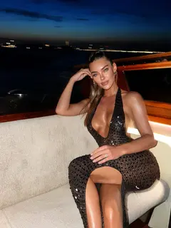 Karina escort in Moscow