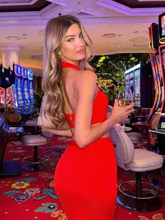 Kathryn escort in Moscow