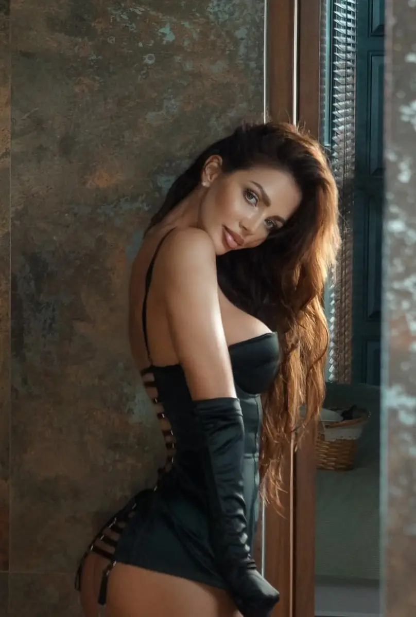 Kristina escort in Moscow