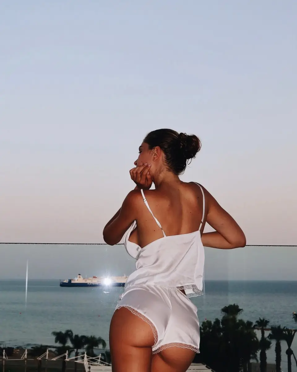 Lara escort in Moscow