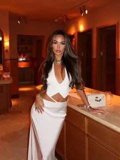 Lora escort in Moscow