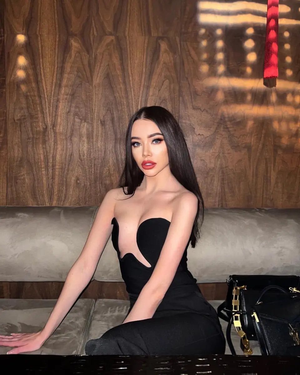 Milla escort in Moscow