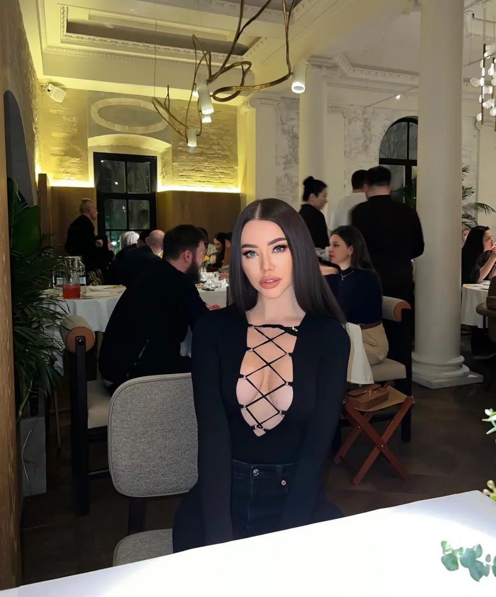 Milla escort in Moscow