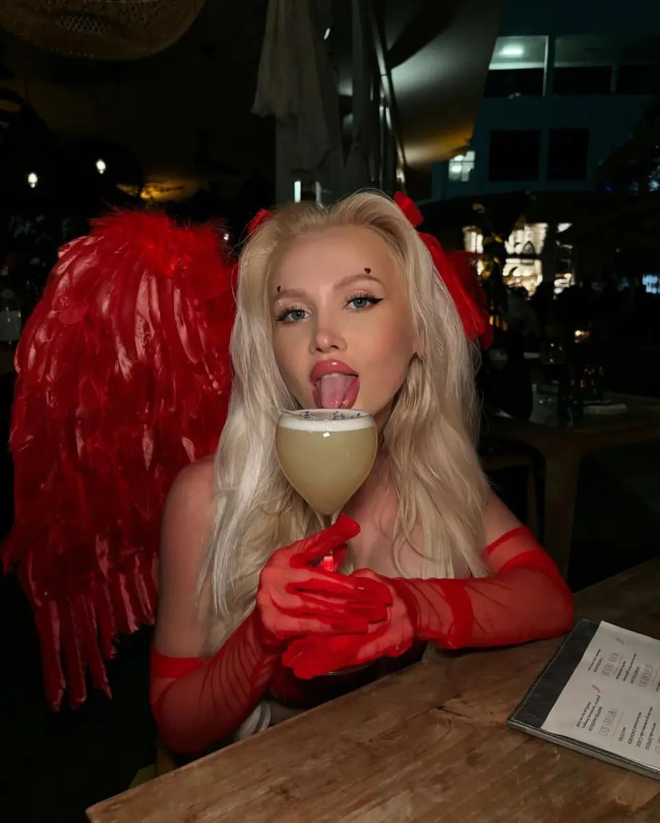 Mimi escort in Moscow