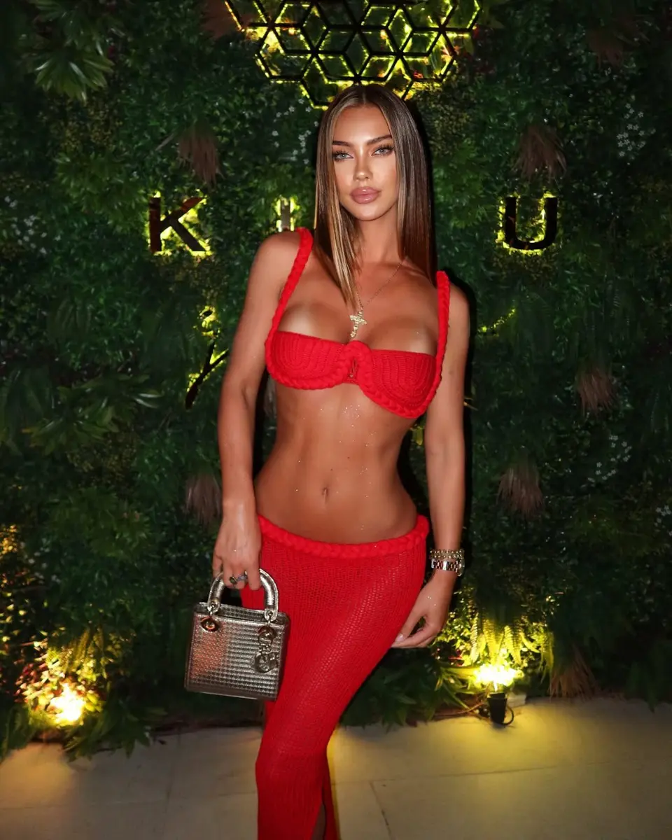 Nancy escort in Moscow