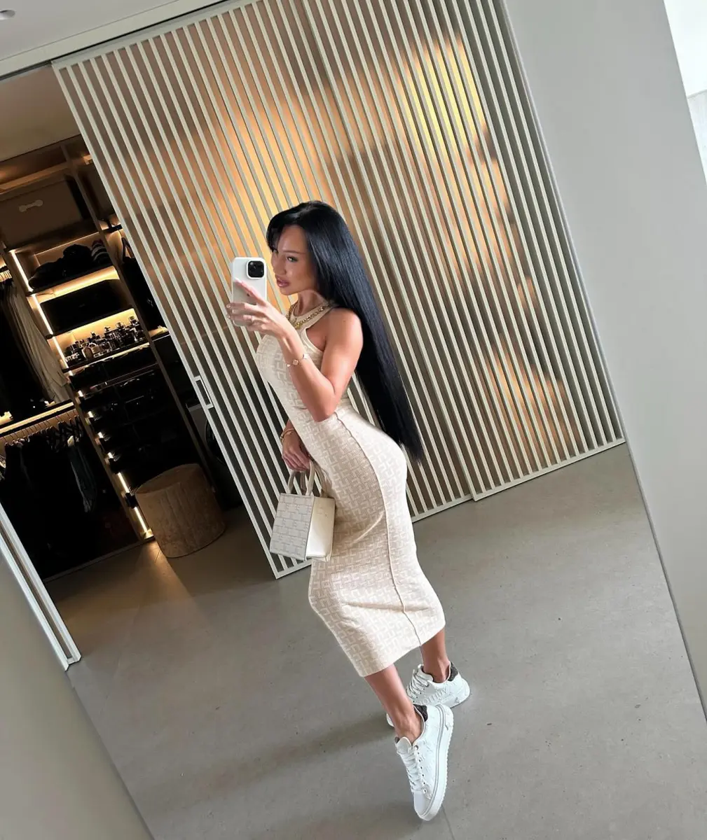 Oksana escort in Moscow