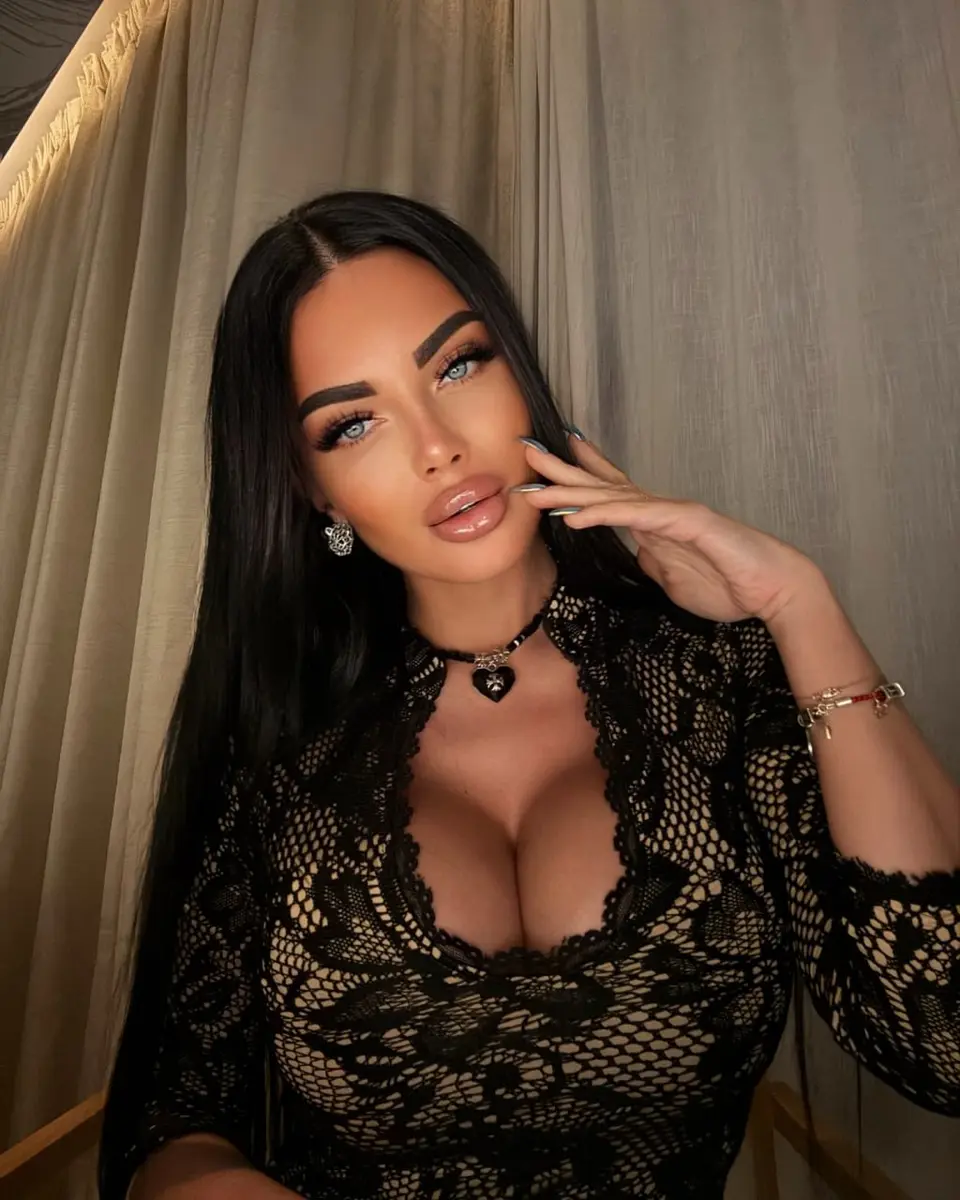 Oleksandrina escort in Moscow