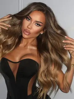 Sarona escort in Moscow