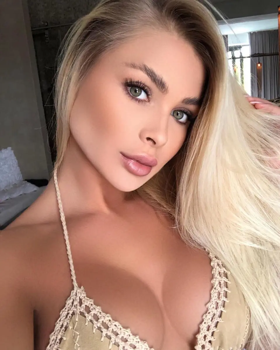 Tanya escort in Moscow
