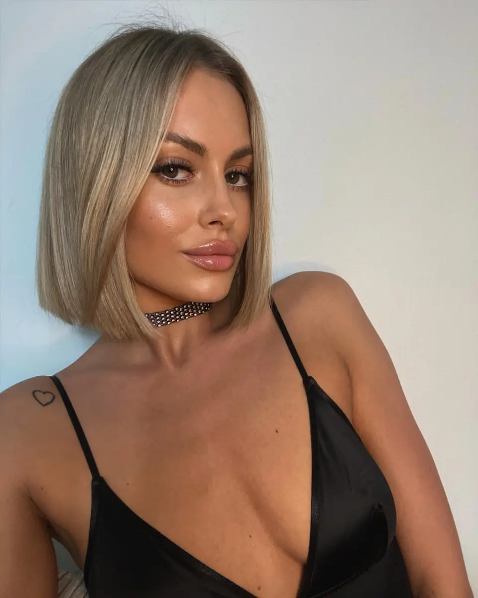 Viola escort in Moscow