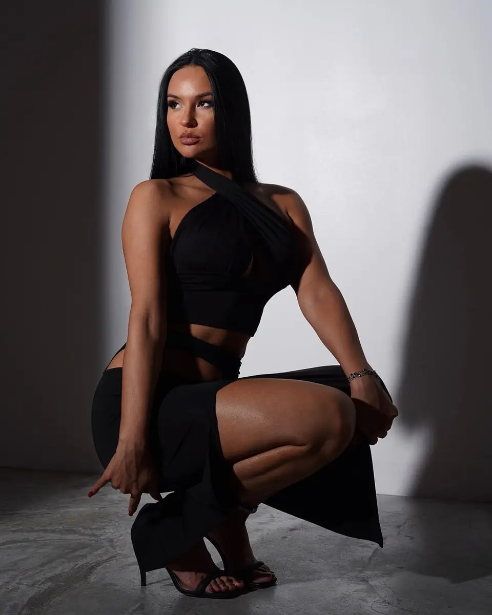 Zlata escort in Moscow